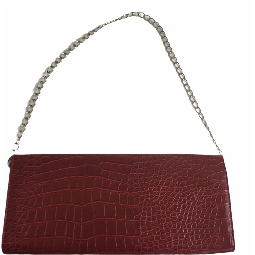 CHI Burgundy Red Maxi Clutch with Optional Chain Strap Baguette East West - Picture 4 of 10
